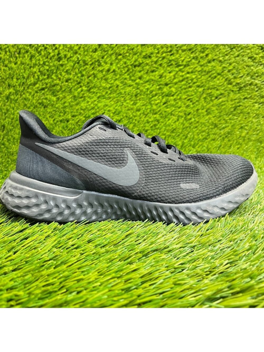Nike Revolution 5 Womens Size 7.5 Black Athletic‎ Running Walking Shoes Sneakers